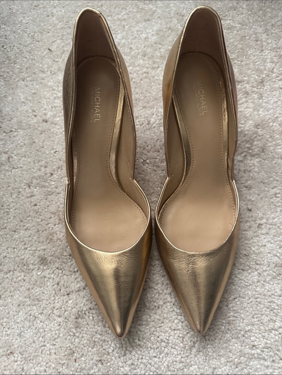 MICHAEL Michael Kors Shoes - MICHAEL Michael Kors Metallic Gold Pointed Toe Heels